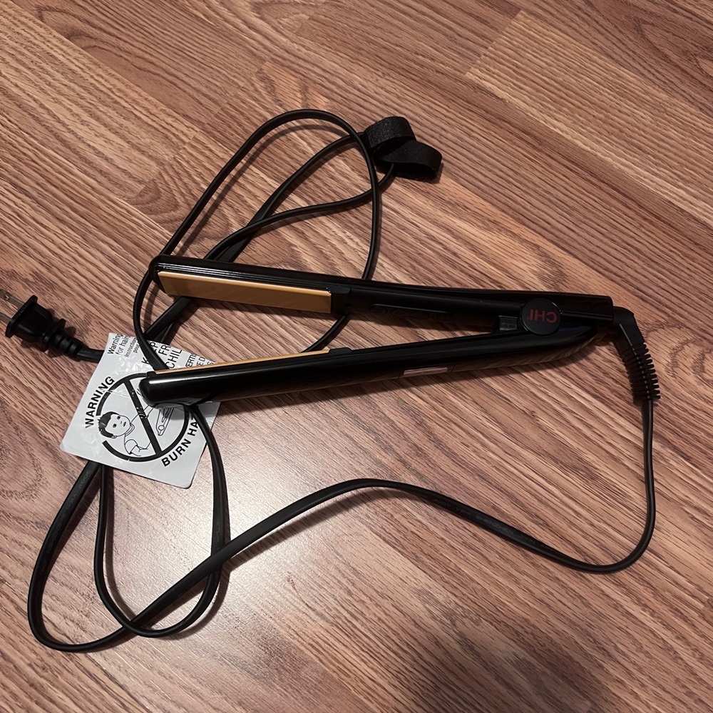 CHI Black and Gold Hair Straightener